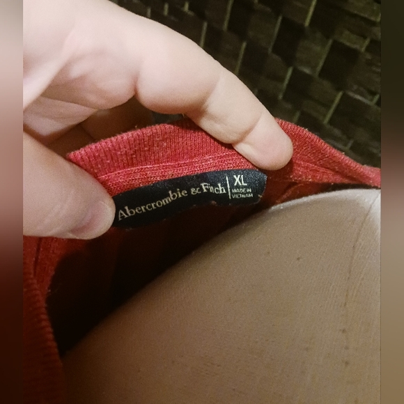 ABERCROMBIE AND FITCH sweater Sz XL - Picture 2 of 3